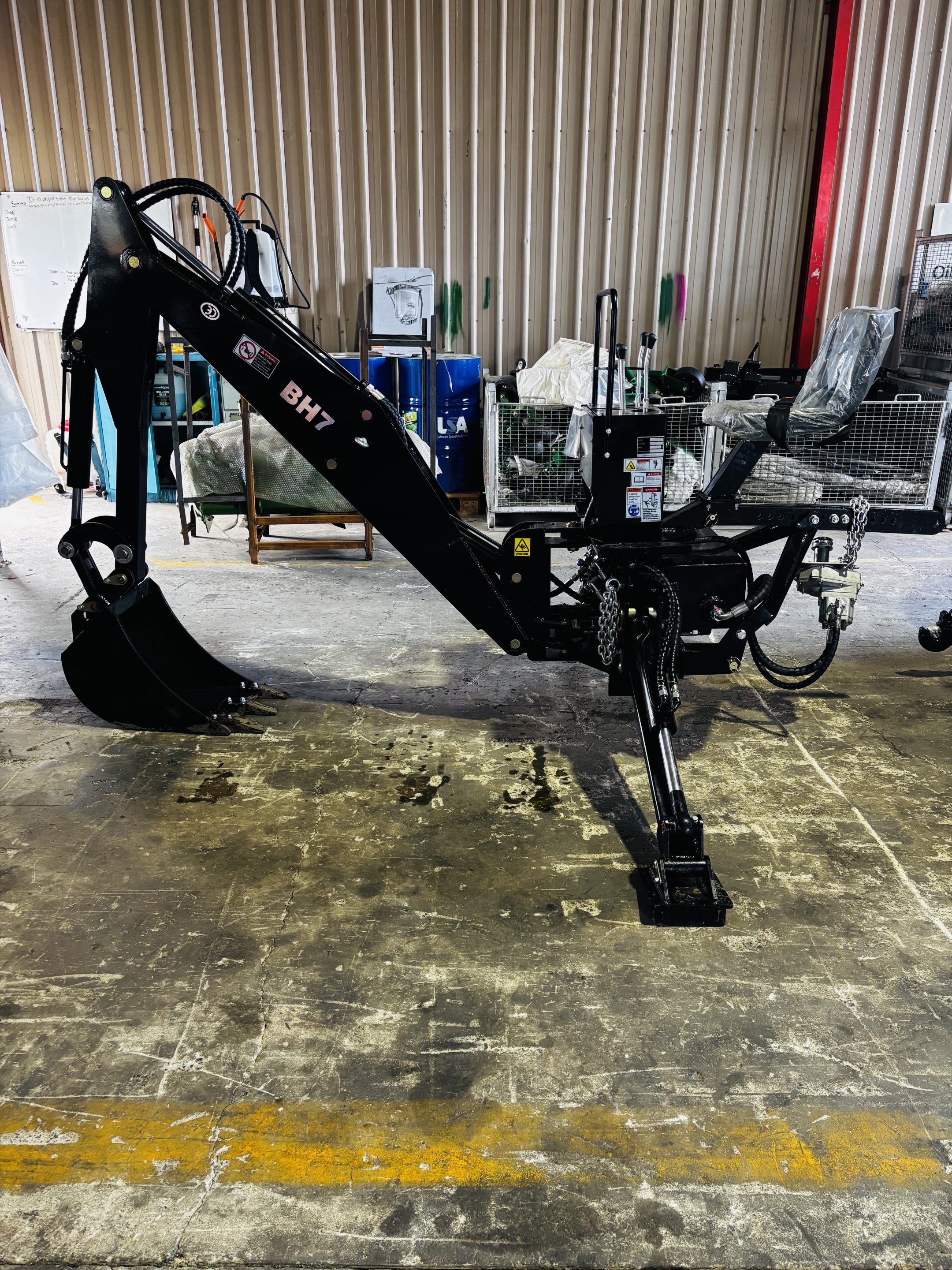 Tractor Backhoe BH7 - Image 9