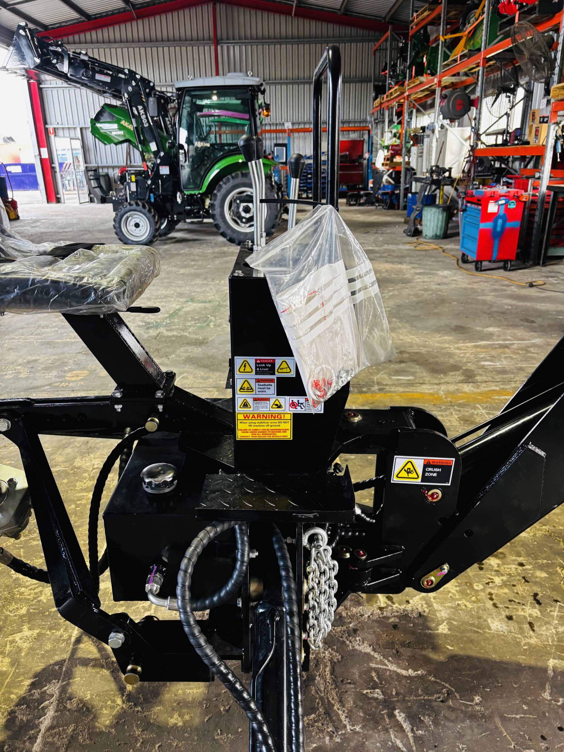 Tractor Backhoe BH7 - Image 11