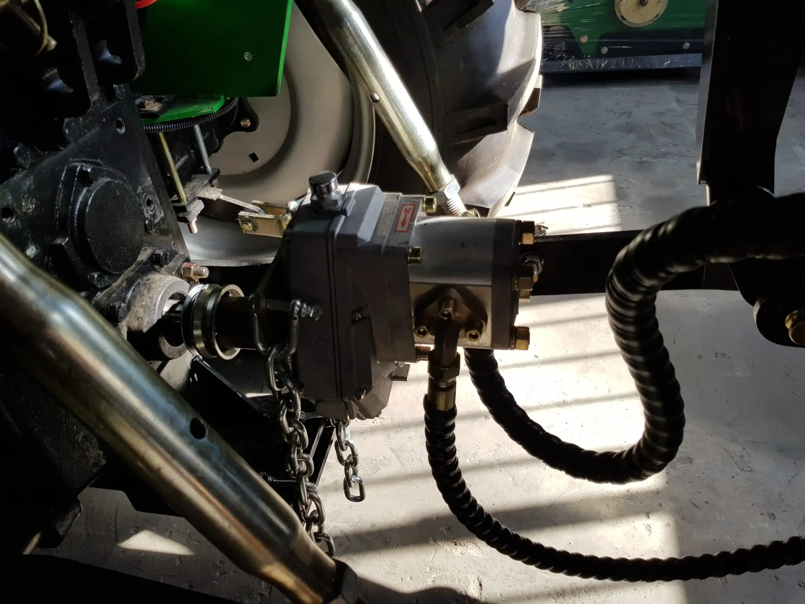 Tractor Backhoe Side Shift - Image 10