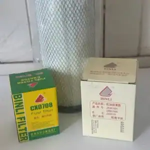 AK504 Tractor Filters for Servicing