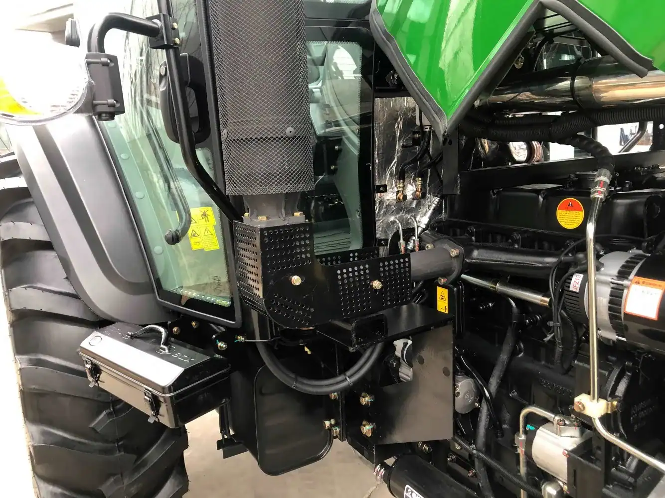 90hp Tractor AK904PD - Image 5